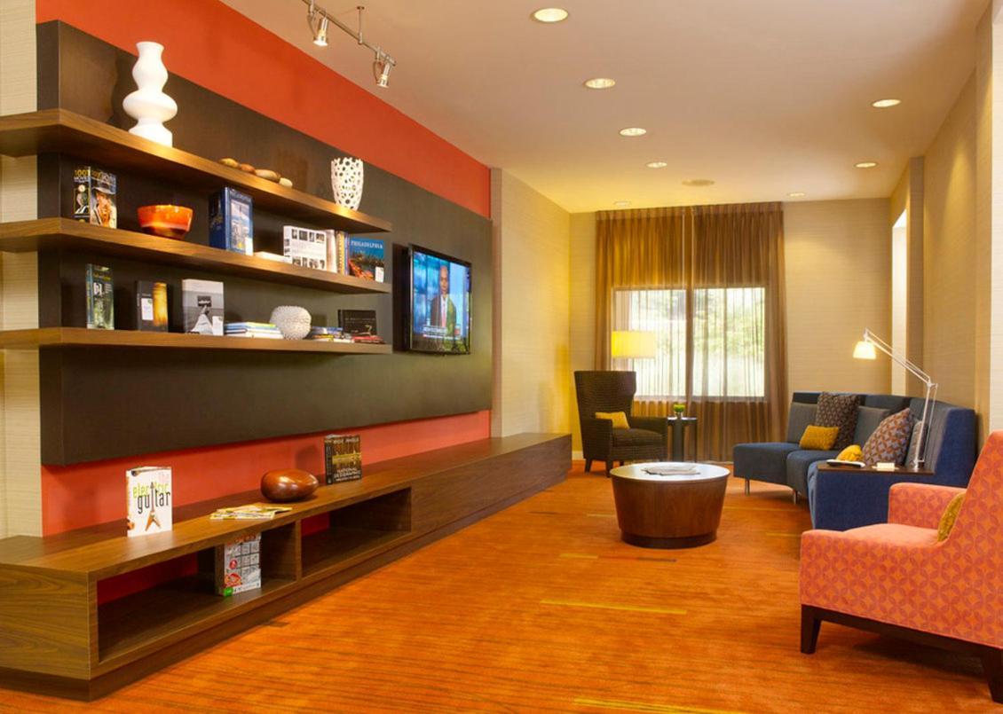 Courtyard Philadelphia/Langhorne Hotel Buitenkant foto