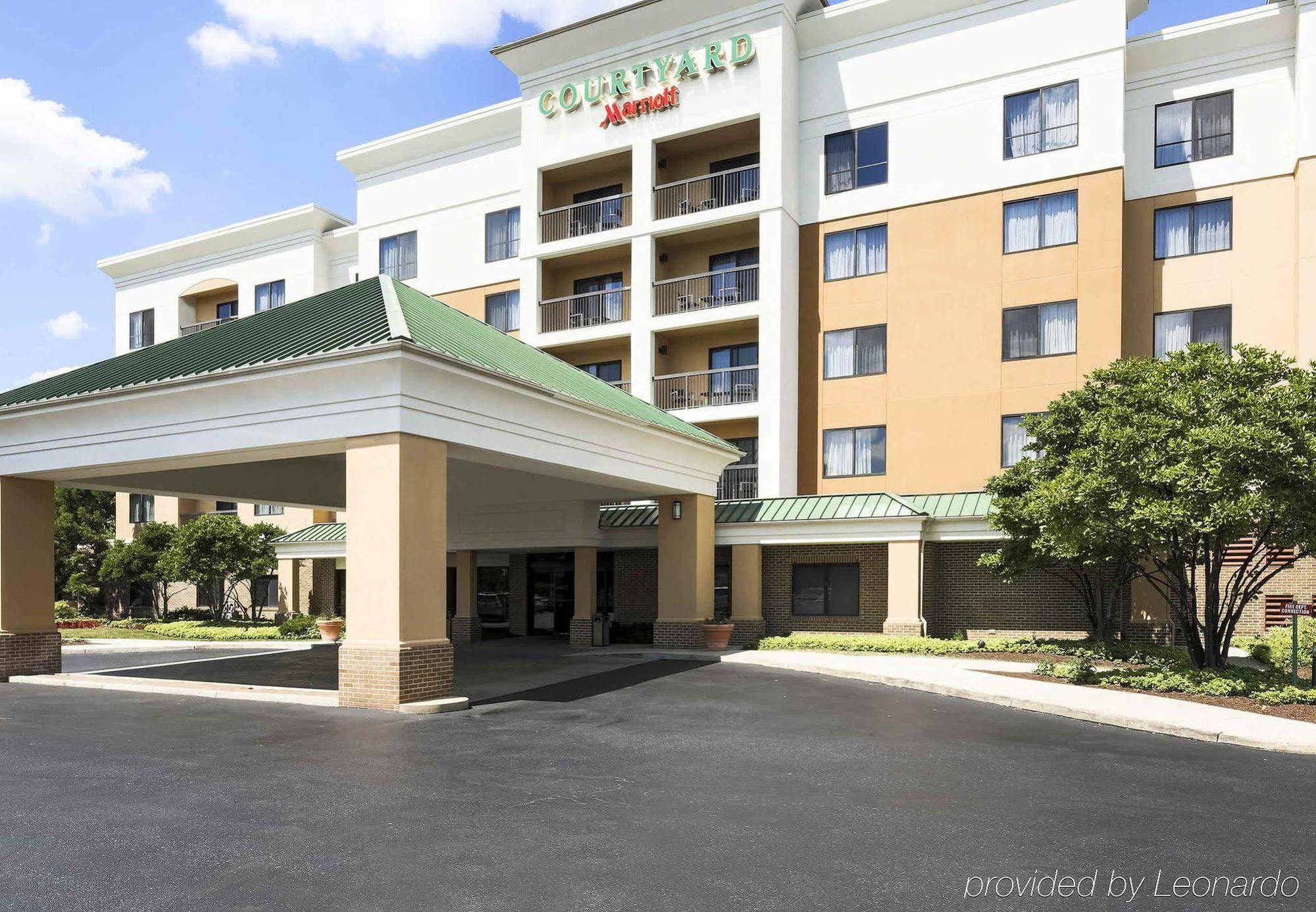 Courtyard Philadelphia/Langhorne Hotel Buitenkant foto
